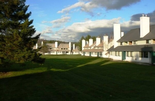 Stowe Mountain Ski Condo 2 Br Presidents Week. A second unit is also available n