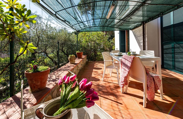 Studio Apartment 'Loft Paola' with Private Terrace, Private Garden and Balcony
