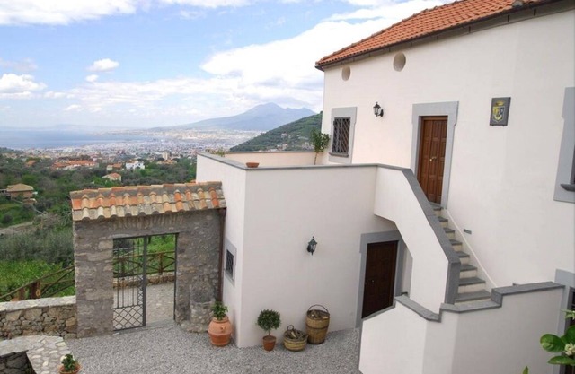 Studio apartment Casa Scola Agriturismo Gragnano