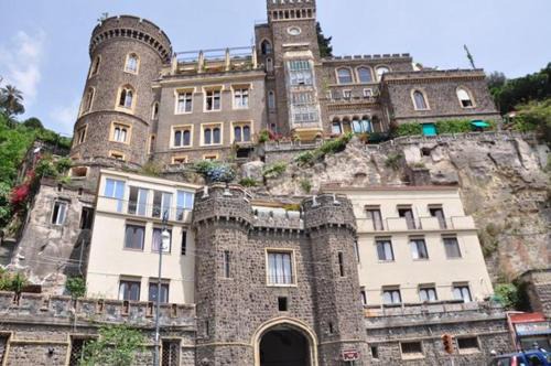 Studio Apartment in Neapolitan Castle Int 28