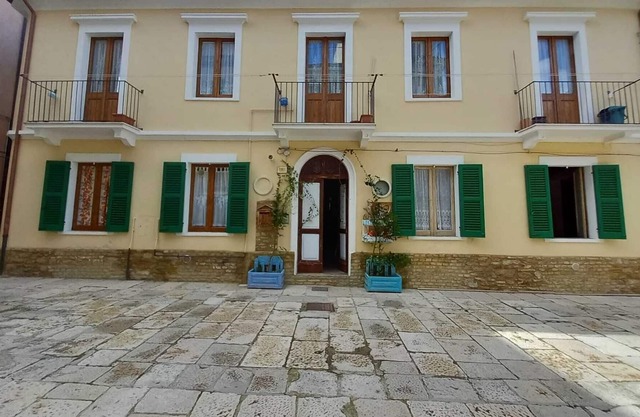 Studio apartment in the old town of Ortona a jump