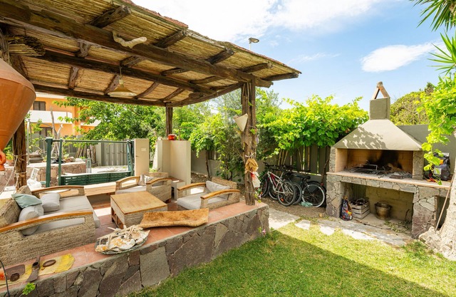 Studio Apartment 'Stella Marina' with Shared Terrace, Wi-Fi and Air Conditioning