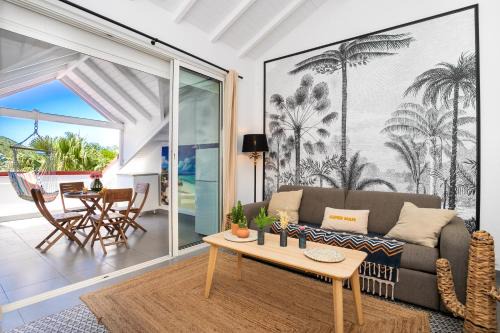 Studio avec piscine
