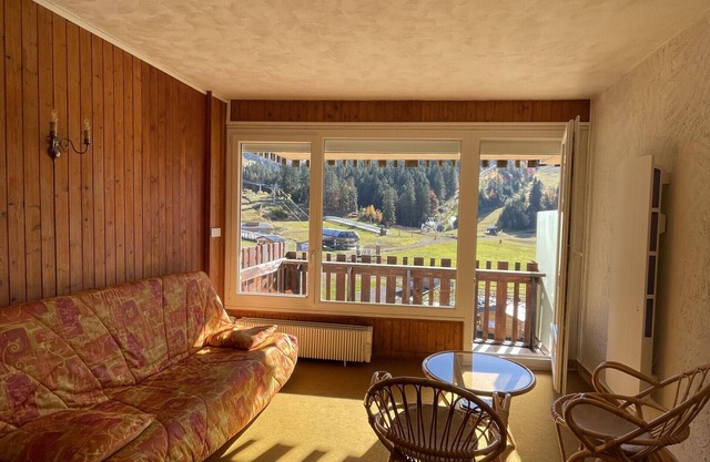 Studio avec vue sur la prairie