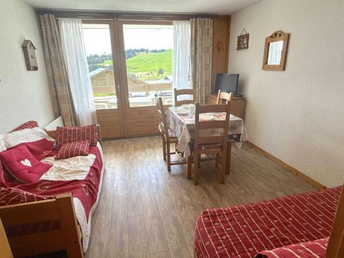 Studio cabine aux Saisies, 5 pers, balcon exposé sud - FR-1-594-109
