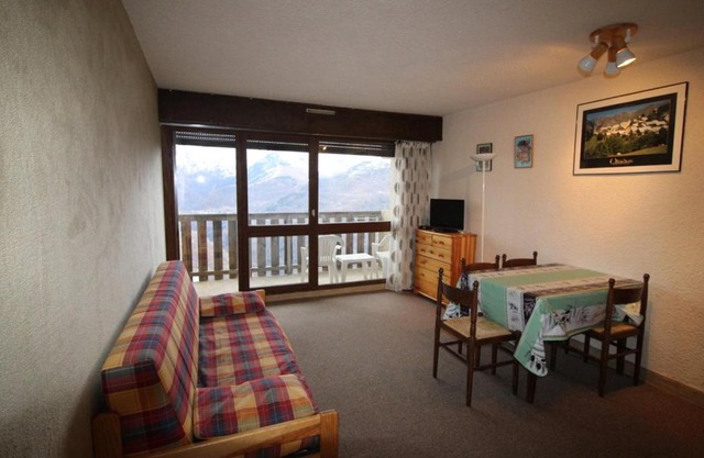 Studio cabine spacieux à 250m des pistes, 4 couchages, parking gratuit - Auris en Oisans - FR-1-297-248