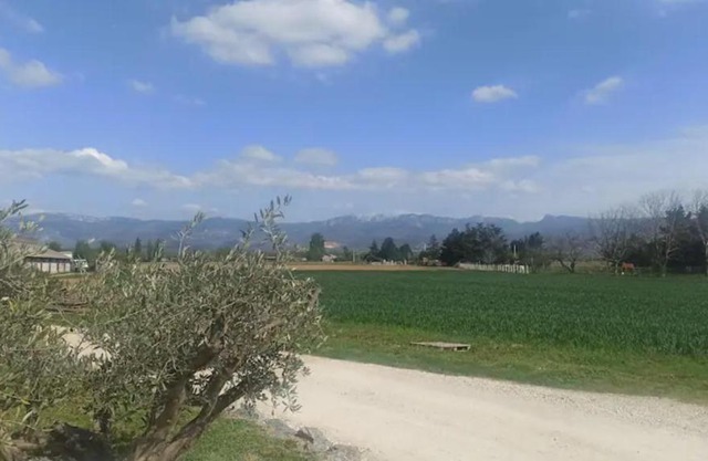 Studio chaleureux vue sur le massif du vercors .