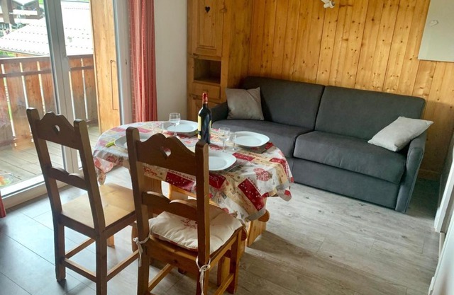 Studio cosy aux Gets, 4 pers., proche pistes, balcon, parking, centre village - FR-1-671-32