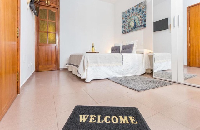 Studio near the Sea and City