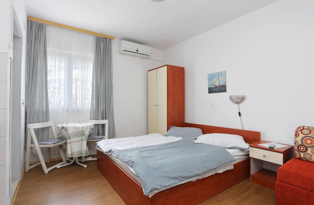 Studio flat with air-conditioning Tučepi, Makarska (AS-6695-a)