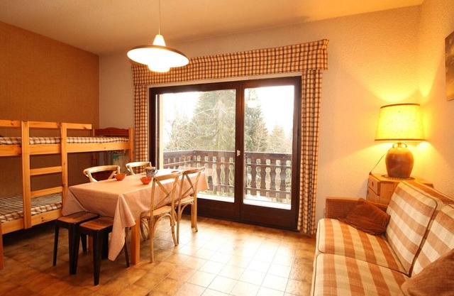 Studio for 4 at the foot of the slopes, balcony, ski locker, TV