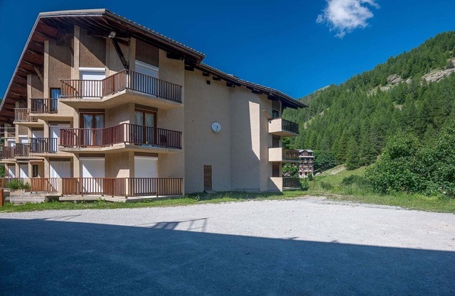 Studio in France with Mountain Views