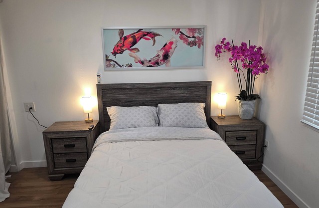 Studio in Long Beach with AC