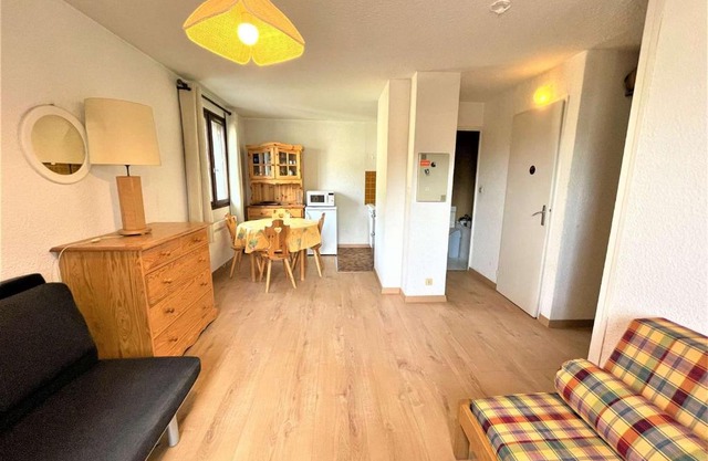 Studio Montagne près des Pistes et Commerces - 4 Couchages - Parking Privé - FR-1-330F-90