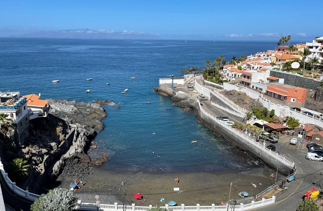 STUDIO NICE VIEWS . FREE Wi-Fi .