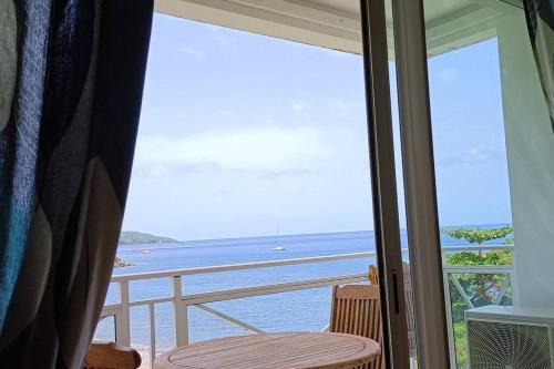 Studio près de la mer et marina