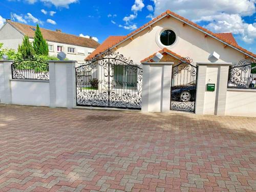 Studio proximité Paris Le Bourget