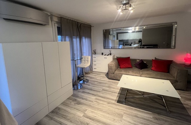 Studio Terrasse République Cosy Chic Avec Garage