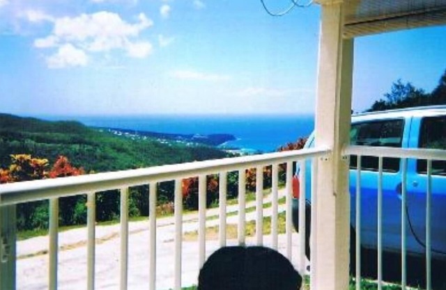 Studio with terrace full of charm with panoramic view on mountain and sea.