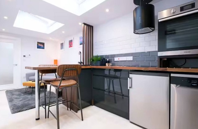 Studio37 - A cosy, stylish central hideaway | Pass the Keys