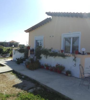 Studios ΣΤΟΥΣ ΠΥΡΓΟΥΣ ΘΕΡΜΗΣ