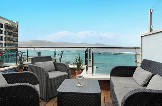 Stunning Beachfront Apartment with Sea View and Wi-Fi