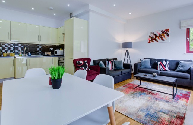 Stunning 2 bedroom Apartment in Fareham with free parking.