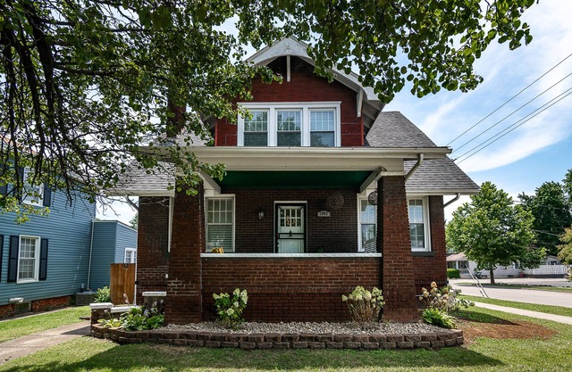 Stunning 4 Bed 2 Bath Spacious Historic Home with Newly Remodeled Basement