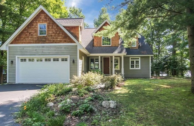 Stunning 4 Bedroom 3.5 bath home on Clam Lake at Torch Lake