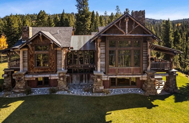 Stunning 5 Bedroom Big Sky Home on 20 Acres