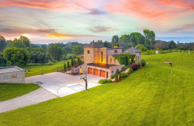 Stunning castle with working vineyard - the ultimate luxury VRBO property!
