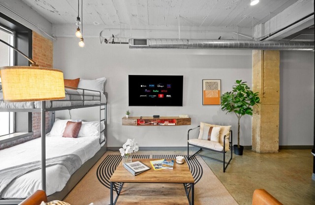 Stunning Downtown Apartment | Pool, Laundry, Parking
