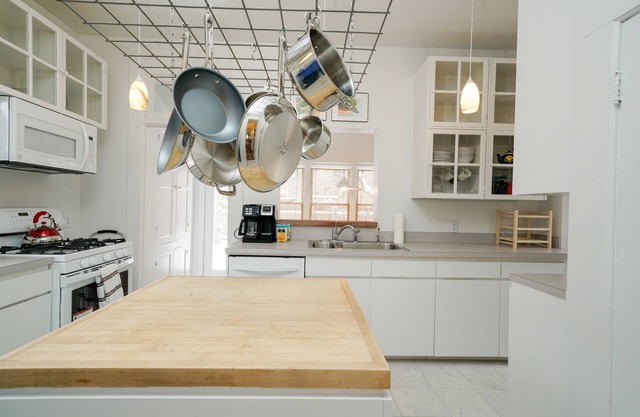 Stunning Downtown Home - 30 day rental