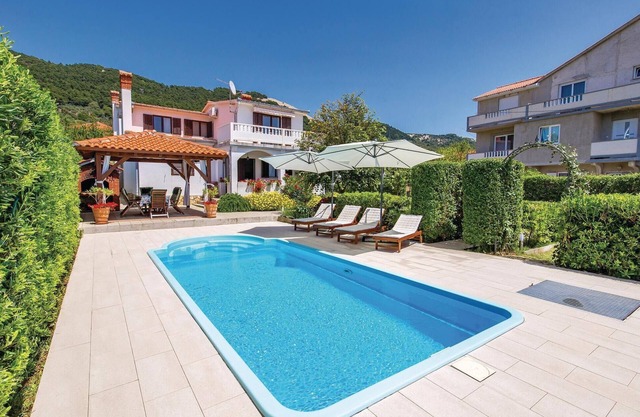 Stunning home in Banjol