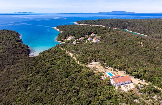 Stunning home in Kampor