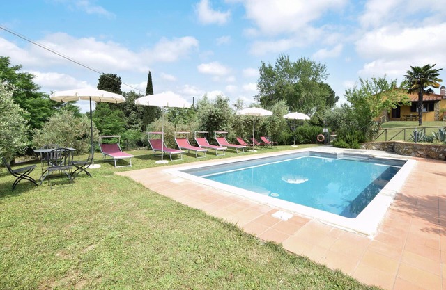 Stunning home in Lucignano