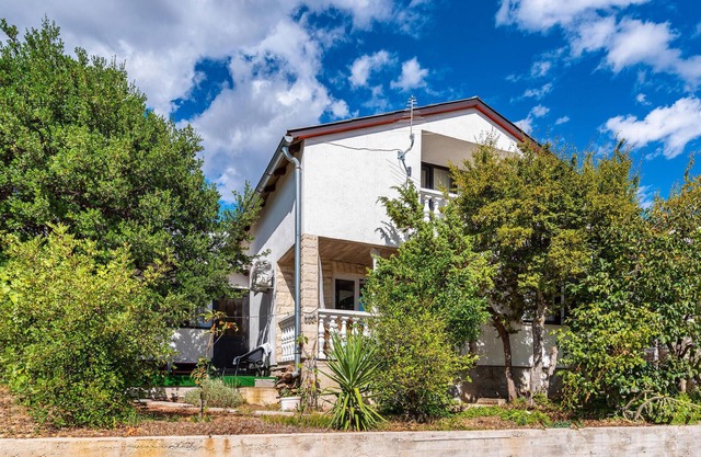 Stunning home in Maslenica with kitchen