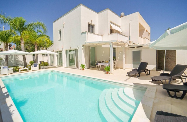 Stunning home in Selinunte with WiFi
