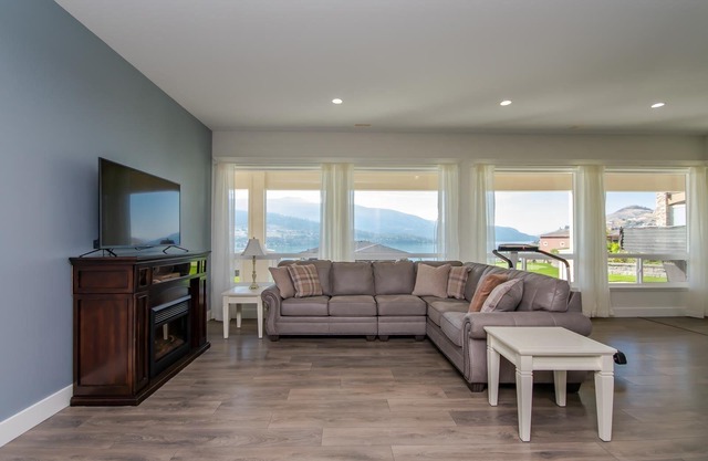 Stunning Kalamalka Lake View Home