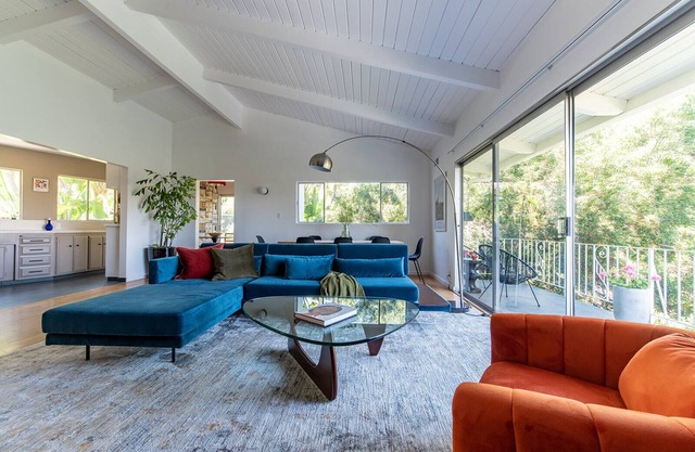 Stunning Laurel Canyon Midcentury Modern-Best Location-Great Views!