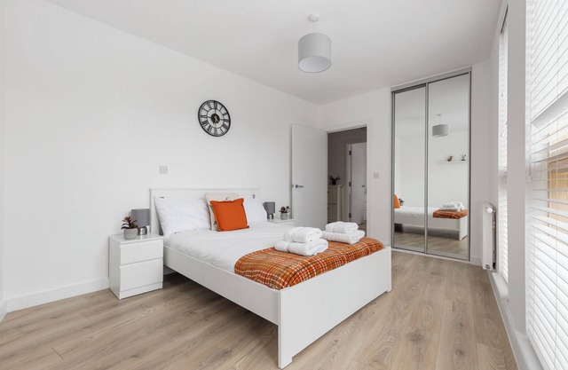 STUNNING MODERN 2 BEDROOM LONDON ZONE 2 APARTMENT CAMBERWELL