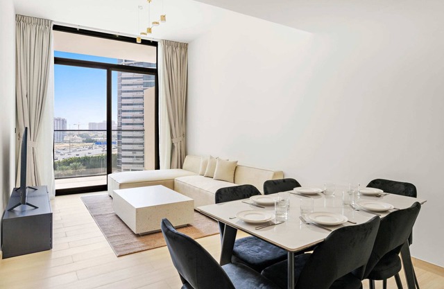 Stunning modern 3BR apartment in JVC