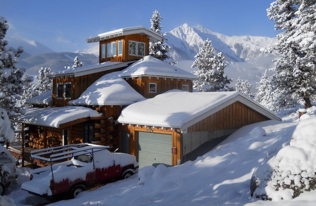 Stunning Mountain Home for the Families & Outdoor Enthusiasts