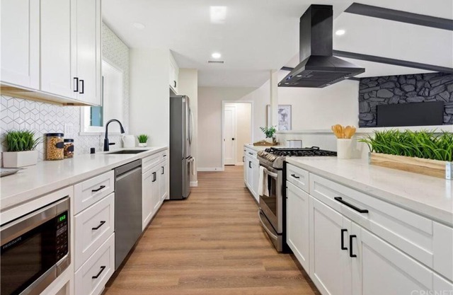 Stunning mountainside home with an incredible view