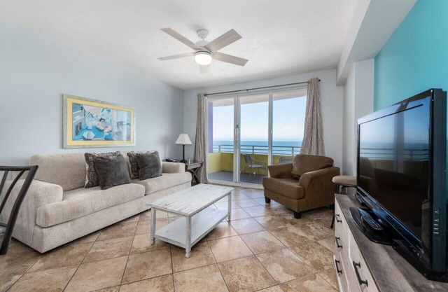 Stunning Oceanfront 1-Bedroom Renovation on 12th Floor at Wyndham Oceanwalk
