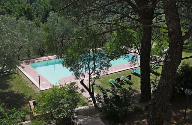 Stunning private villa with private pool, WIFI, TV, patio and panoramic view, close to Florence