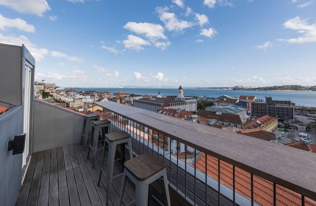 Stunning Penthouse w/the best views by LovelyStay