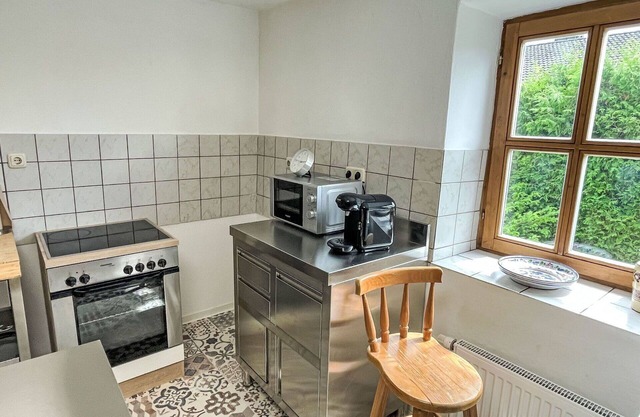 Stunning private villa for 15 people with WIFI, TV, terrace, pets allowed and parking