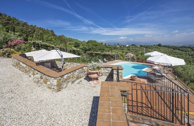 Stunning private villa for 14 people with WIFI, A/C, private pool, TV, terrace and panoramic view