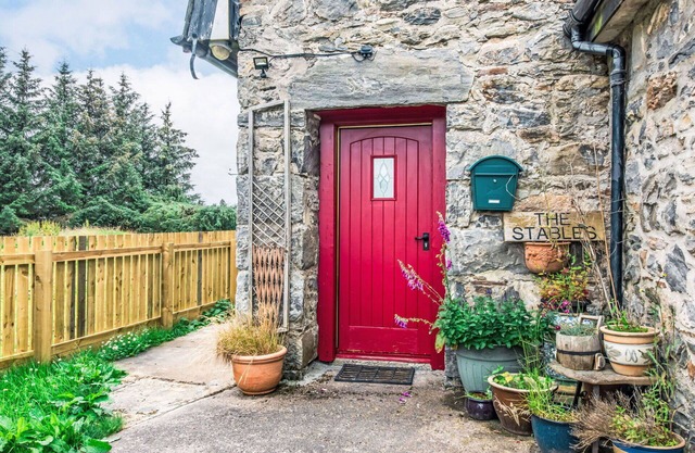 Stunning private villa for 6 guests with TV, patio and panoramic view